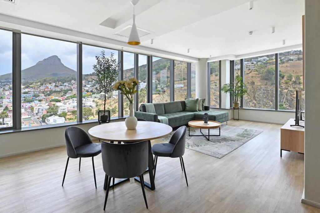 Sara - Modern Centre - Views! Appartement Le Cap